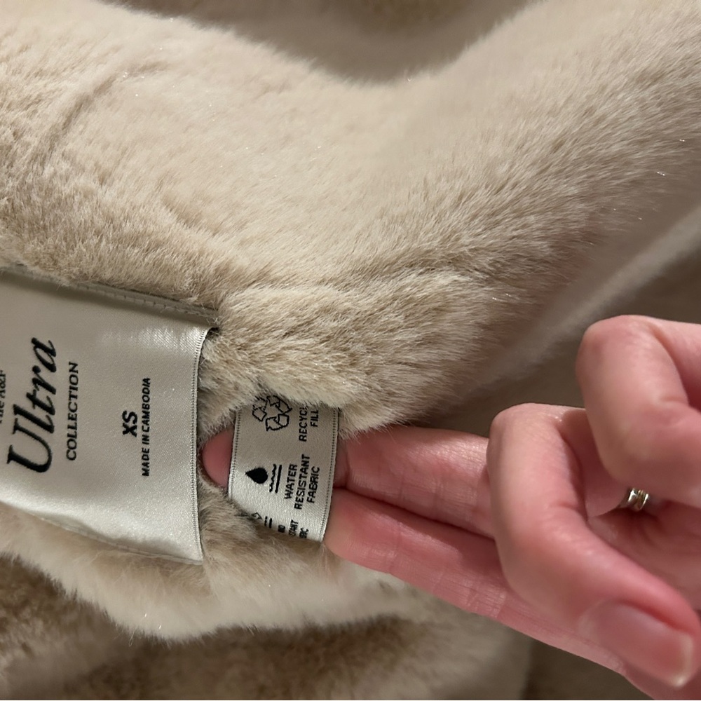 Olive Green Women's Parka Jacket - Picture 10 of 12